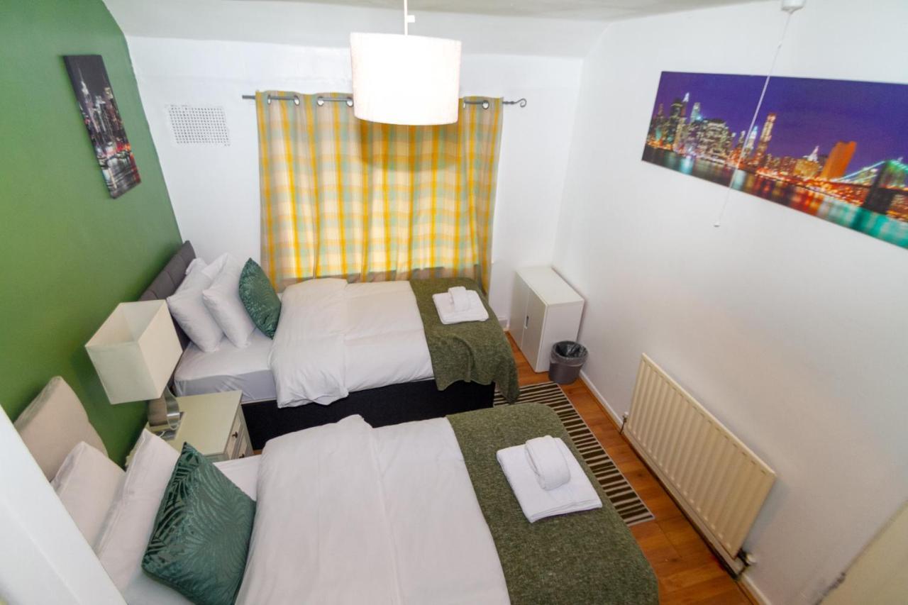 Allen Wednesbury Accommodation Eksteriør bilde